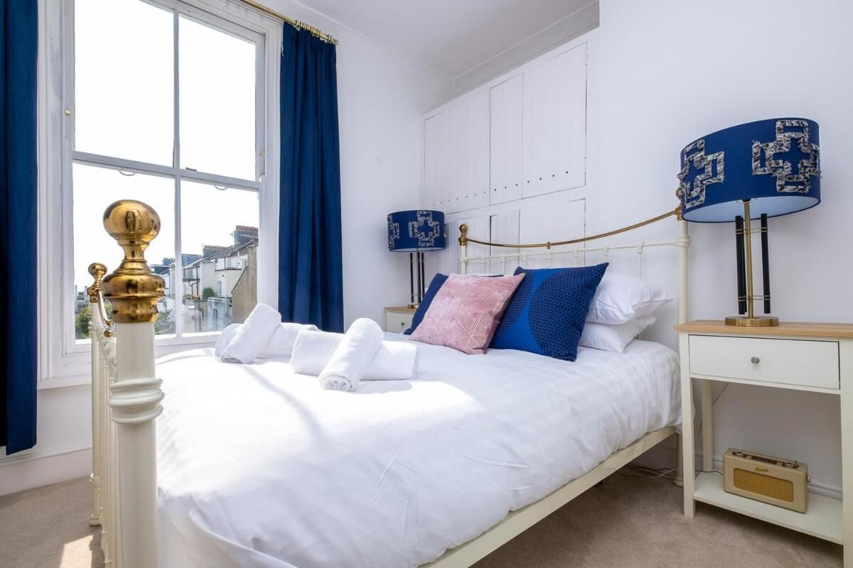 Host & Stay - Guildford Apartment برايتون المظهر الخارجي الصورة